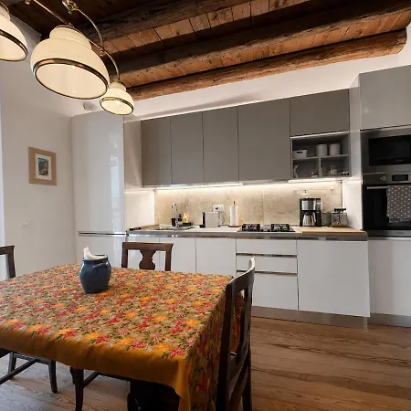 Casa Aelia Elegant 4 Guests 2 Baths * Verona